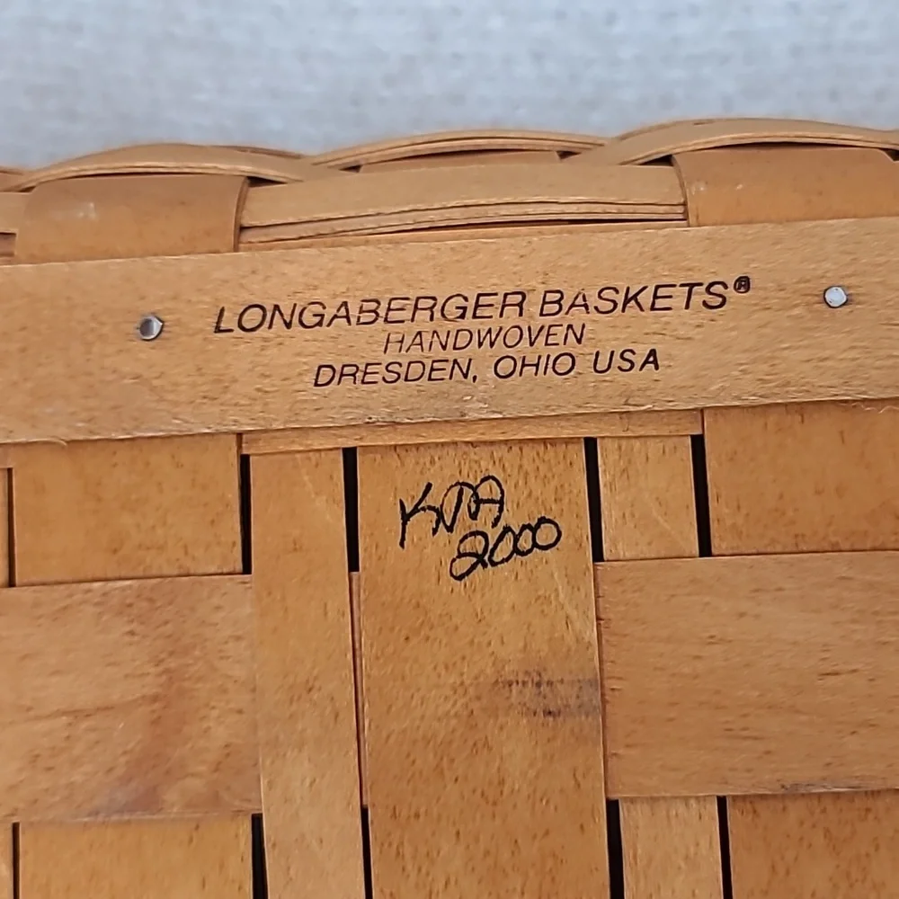 Longaberger Vintage 2000 Pantry Basket 12327 with Organizing Insert